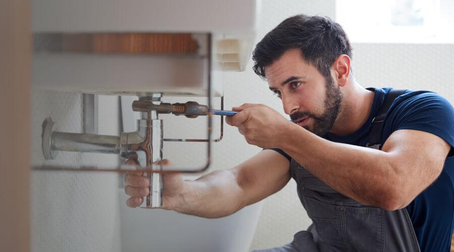 Professional sink repair services in Blandinsville, IL